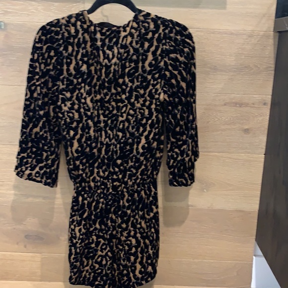 Cheetah Print Romper Silky Gold Interior - Picture 4 of 7